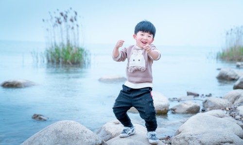 小孩吃多春鱼会早熟吗-孩子吃多春鱼好不好网孩子吃多了肚子疼怎么办知识网站,分享孩子吃多春鱼好不好吃大全